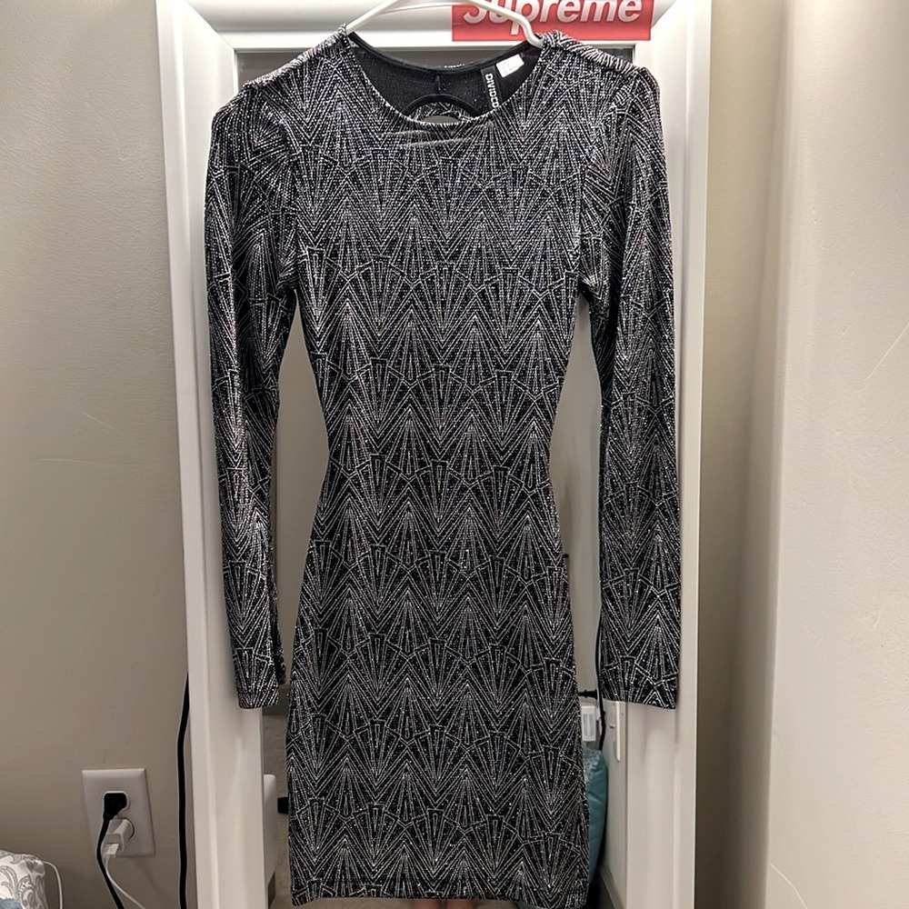 H&M Divided Shimmer Dress. US 0